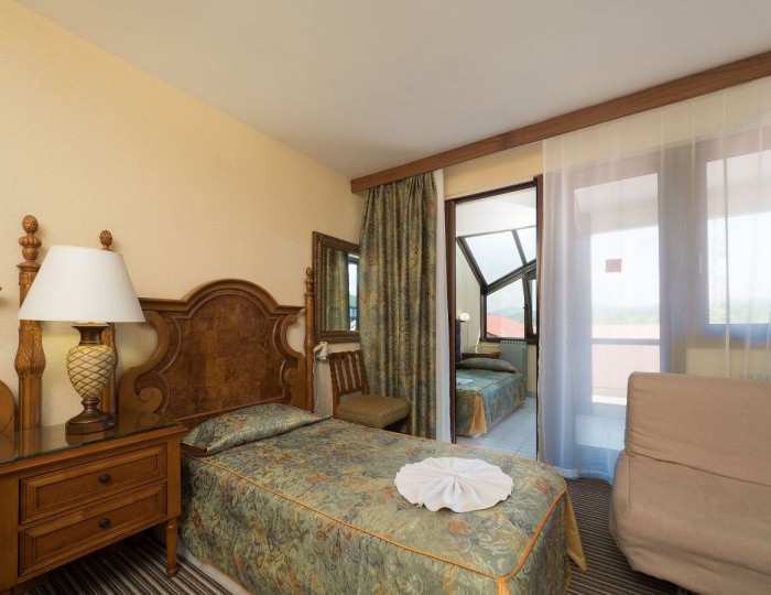 Стандарт 3-местный с балконом - Пансионат «Шексна»